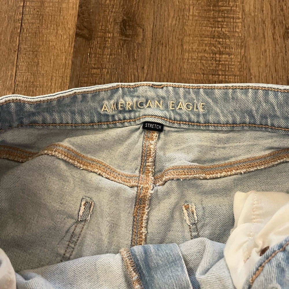 AE stretch low rise baggy 8in jorts - Picture 2 of 6